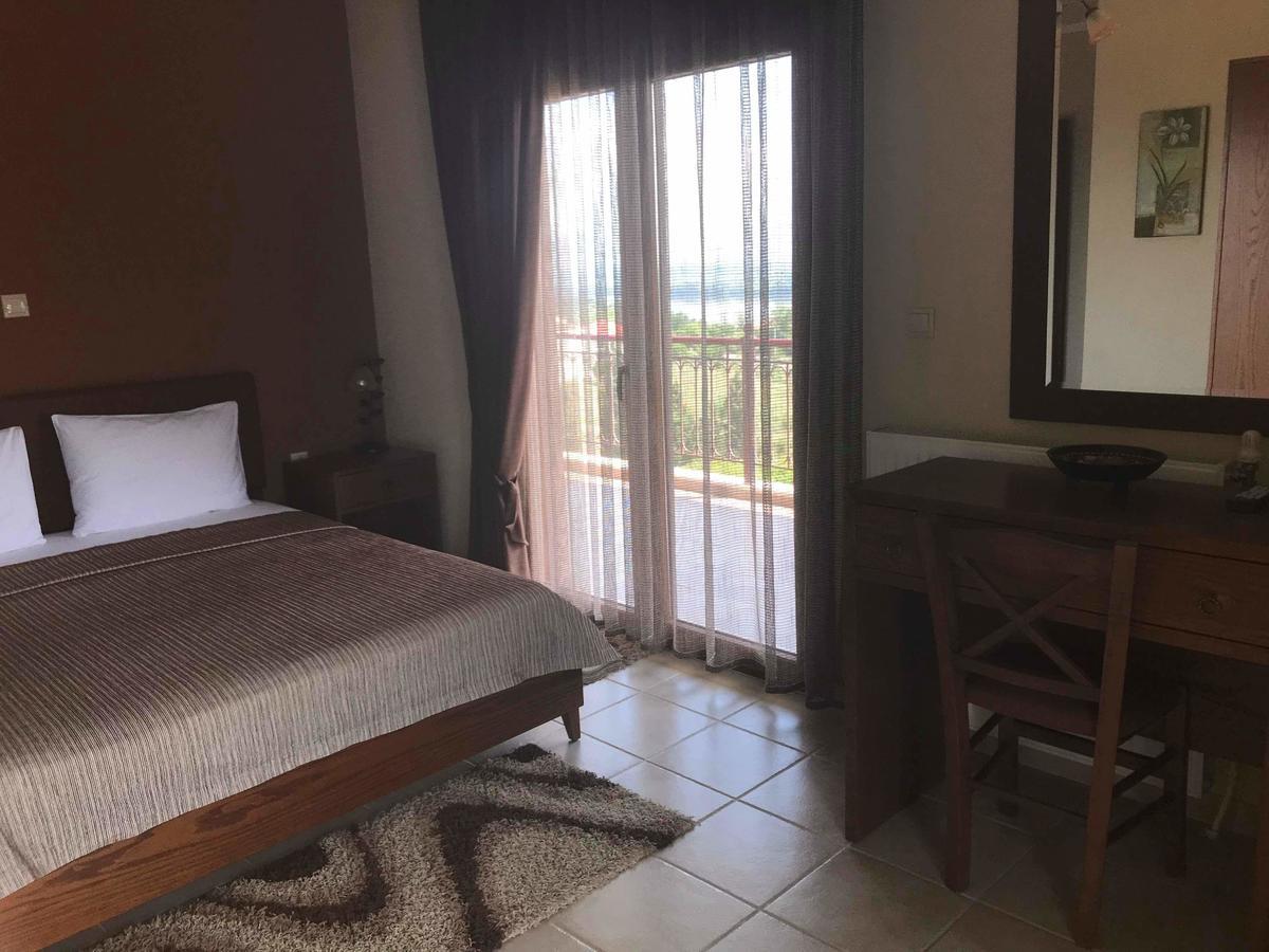 Guesthouse Alkioni Lithotopos Екстер'єр фото